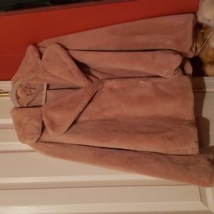 Beautiful faux fur reversible coat  very stylish nine west nude size XXL New
